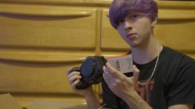 Canon EOS R5 C Unboxing and First Look! (+extras!) смотреть онлайн