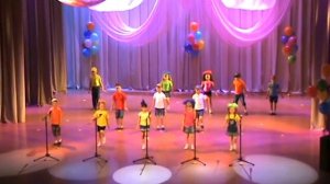 танец: "топ топ по паркету"