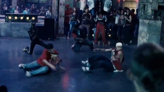 Step Up 2 The Streets - 410 Final Dance Scene смотреть онлайн