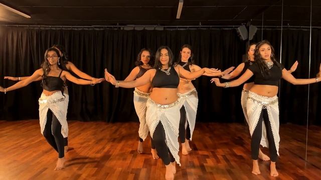 RAM CHAHE LEELA | BOLLYWOOD BELLY DANCE COVER | STUDIO J смотреть онлайн