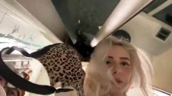 СВЕТА СОЛАР СПАЛИЛА СВОИ БУБСЫ И ЖОПУ ?