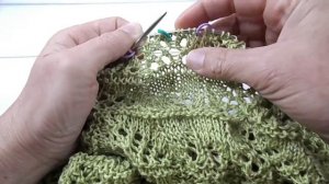 Провязываем двойной накид лицевыми петлями