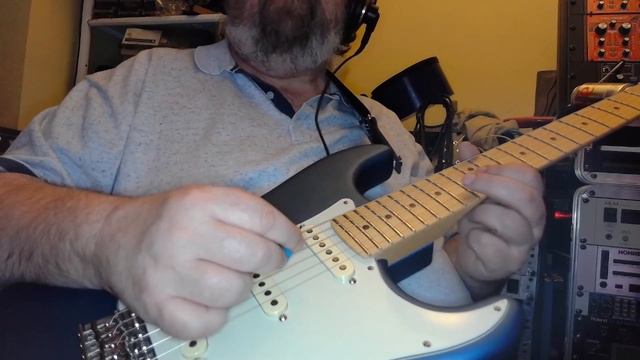 Bare fields- dubbing with American Performer Strat смотреть онлайн