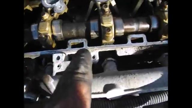 Saturn Vue 2 2 Ecotec Engine Fuel Rail Removal смотреть онлайн