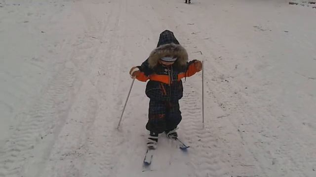 Первый раз на лыжа смотреть онлайн