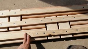 Полки в баню. Оригинальные подспинники в баню.