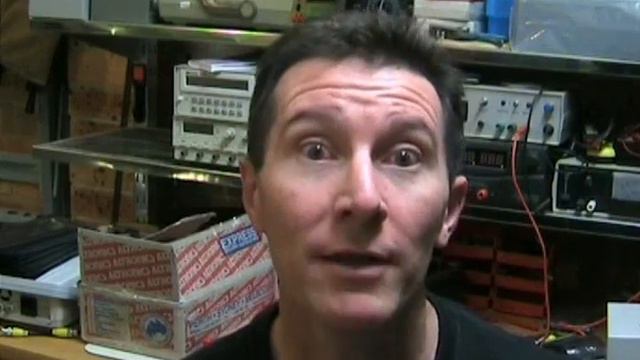 EEVblog #7 - Electronics Engineering Job Interview tips galore смотреть онлайн
