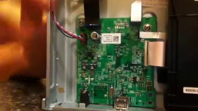 YES I'M THAT BORED | HowTo: Episode 1: LG Blu-Ray Player (Part 1) смотреть онлайн