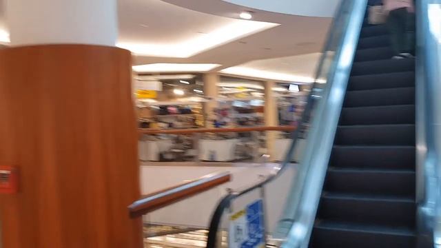 Dubai Burjuman Shopping Mall ki Sair | Burjuman Mall-Part 2 смотреть онлайн