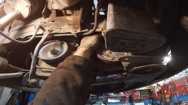 Замена  ремня генератора - Рено Логан