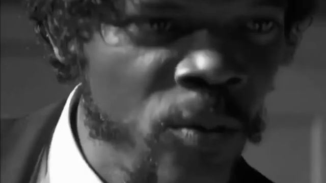 Как выглядит Марселлас Уоллес? Он похож на шлюху? смотреть онлайн