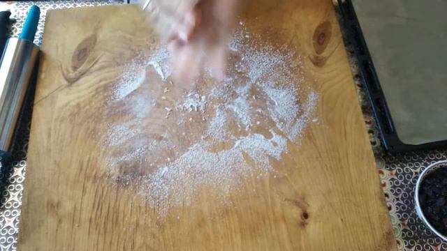 Трубочки с изюмом. Простые рецепты. смотреть онлайн