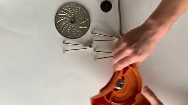 Comment démonter votre moulin à julienne des années 70's смотреть онлайн