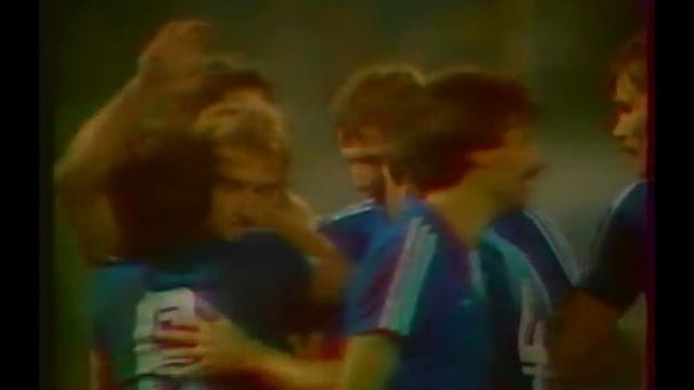 1987 September 30 Gornik Zabrze Poland 2 Olympiakos Greece 1 Champions Cup смотреть онлайн