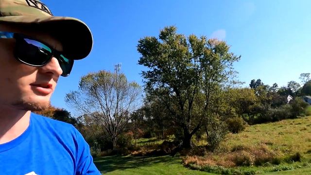 Neighborhood KAREN FLIPS ME OFF! Because Of My TRUCKS WRAP And Leaves Me A "PRESENT" смотреть онлайн