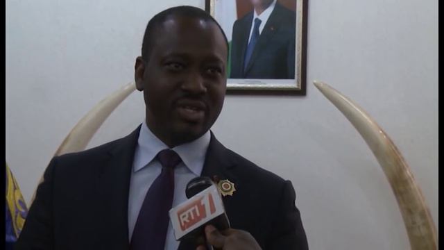 Réaction de Guillaume Soro sur un présumé échange téléphonique avec Djibril Bassolé смотреть онлайн