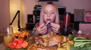 MUKBANG | Запеченая рулька, картофель, капуста, закуски | Pork knuckle не ASMR