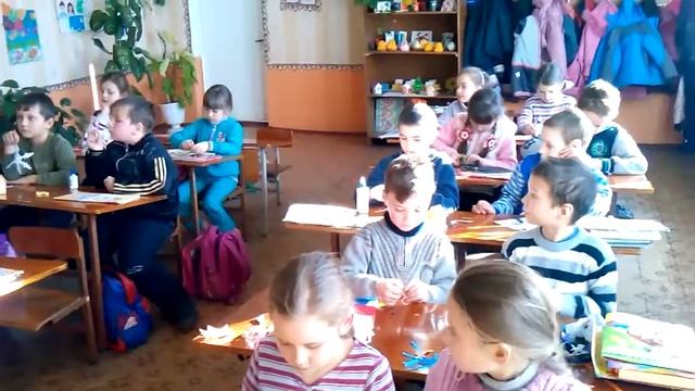 Урок трудового навчання 3 клас. Степанівський НВК 2015 р. смотреть онлайн