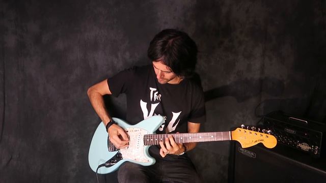 Fender Jag Stang Sonic Blue Seymour Duncan Guitar смотреть онлайн