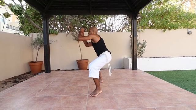 Capoeira Training For Beginners - How to Kick | Ponteira - Bênçao смотреть онлайн