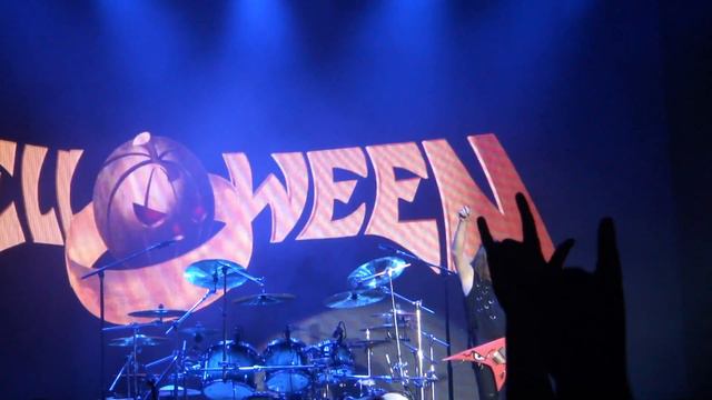 Helloween - Kai Hansen guitar solo at the Hollywood Palladium 09-08-2018 HD смотреть онлайн