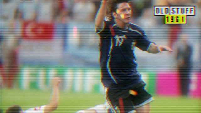 WORLD REACT TO MESSI BREAKS STAGGERING MARADONA RECORD IN WORLD CUP KNOCKOUT CLASH смотреть онлайн