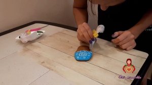 Роспись пряника по мокрому / пряник-матрёшка / рисуем цветок в технике «по мокрому»