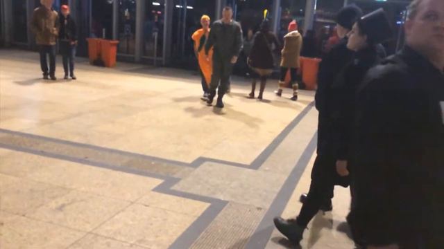 Кёльн - Мы решили с Киллером съездить в кёльн на карнавал смотреть онлайн