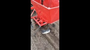 Посадка картофеля картофелесажалкой и минитрактором