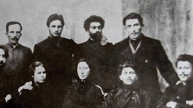Историю надо знать. О городе-герое Новороссийске смотреть онлайн
