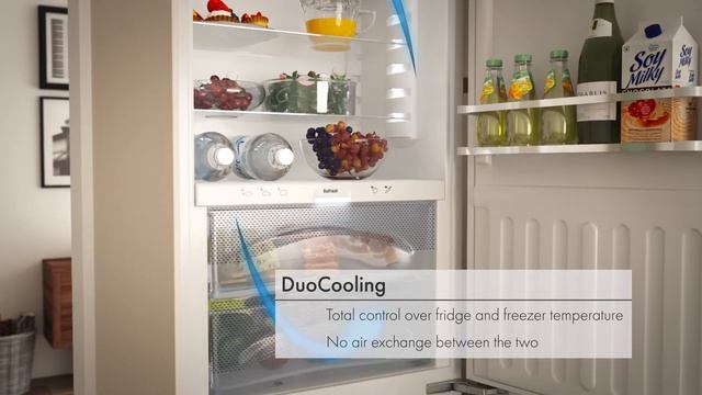 Liebherr ICBN3376 178cm Integrated 70/30 Biofresh Frost Free Fridge Freezer