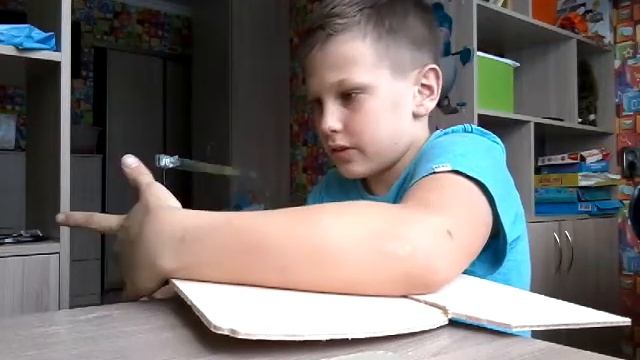 Выпиливание лобзиком #1 смотреть онлайн