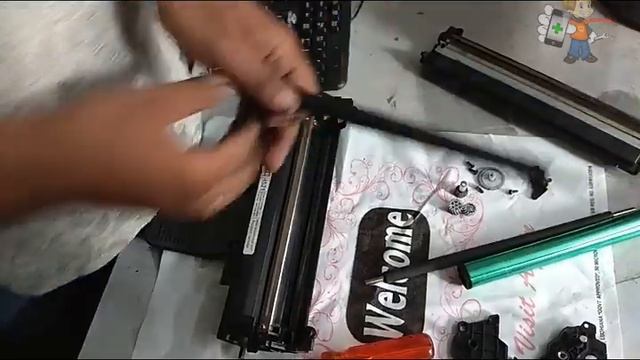 Refill Ink in Samsung ML 1610, 1640, 2010, 2240 & 4521 Printer. || Refill Ink in Samsung 108 Toner смотреть онлайн
