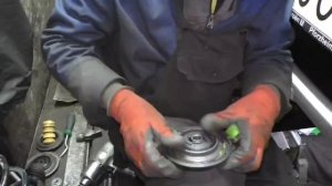 Замена опорных подшипников  переднего арматизатора. Пежо Партнер 1.6 2010г