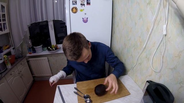 ЧТО ПРОИЗОЙДЁТ, ЕСЛИ СВАРИТЬ КОКОС?! смотреть онлайн