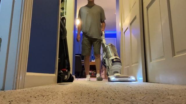 Vacuuming my room with shark rotator pro lift away смотреть онлайн