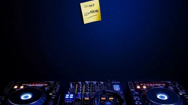 DJ €xTr@ B@sS-Electronic Music Remix смотреть онлайн