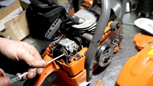 РЕМОНТ БЕНЗОПИЛЫ HUSQVARNA 340 , почему не набирает обороты бензопила? Chainsaw husqvarna 340 смотреть онлайн