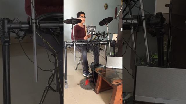 Trinity Rock & Pop Initial - Boulevard of broken dreams смотреть онлайн