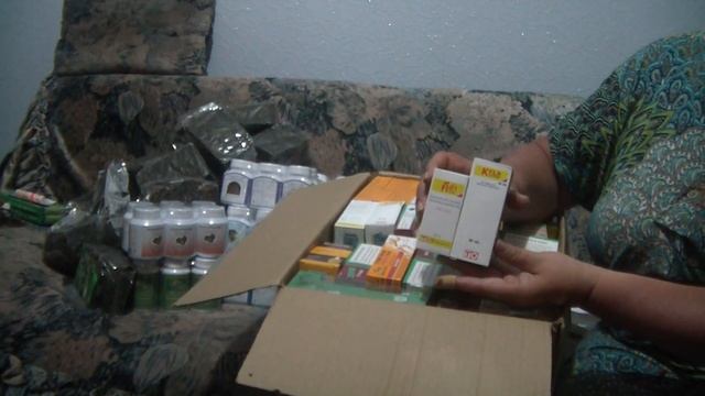 Распаковка багажа. Часть 1. Возвращение из Таиланда. Что мы привезли? Тайские штучки. смотреть онлайн