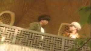 QAQIR-QO Hulkar Abdullaeva/КАКИР-КО Хулкар Абдуллаева (clip)