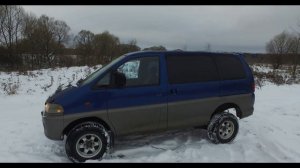 Mitsubishi  Delica IV