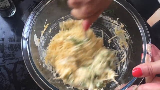 Рецепт: Куриные рулетики с сыром! Просто, но очень вкусно! смотреть онлайн