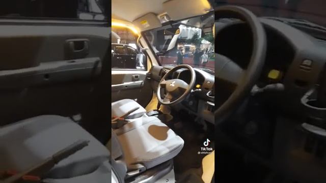 minicab miEV: mobil listrik смотреть онлайн