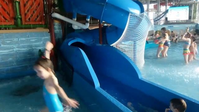 Аквапарк "Лебяжий", отель "Аква-Минск" смотреть онлайн