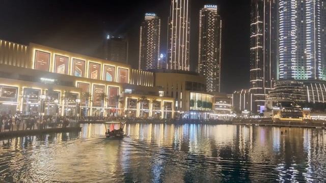 Танцующий фонтан в Дубае| Дубай катание на лодке с танцующим фонтаном | Алан и Амир смотреть онлайн