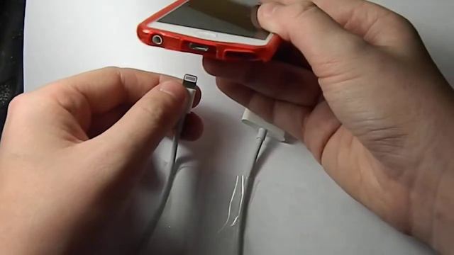 Lightning Connector Vs. 30-pin Connector смотреть онлайн
