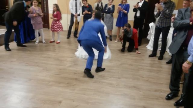 Groom dance Freestyler # a wedding dance # Крымский Вася# синий фристайло# смотреть онлайн