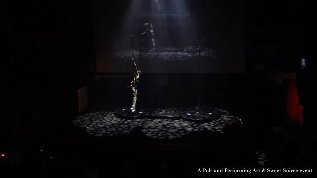 Chelle Violet at the Shake, Rattle, n' Pole Show Apr 2017 смотреть онлайн