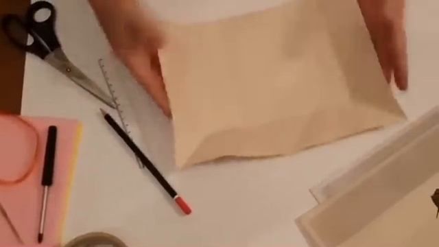 Как сделать пакетик из бумаги на Хэллоуин смотреть онлайн